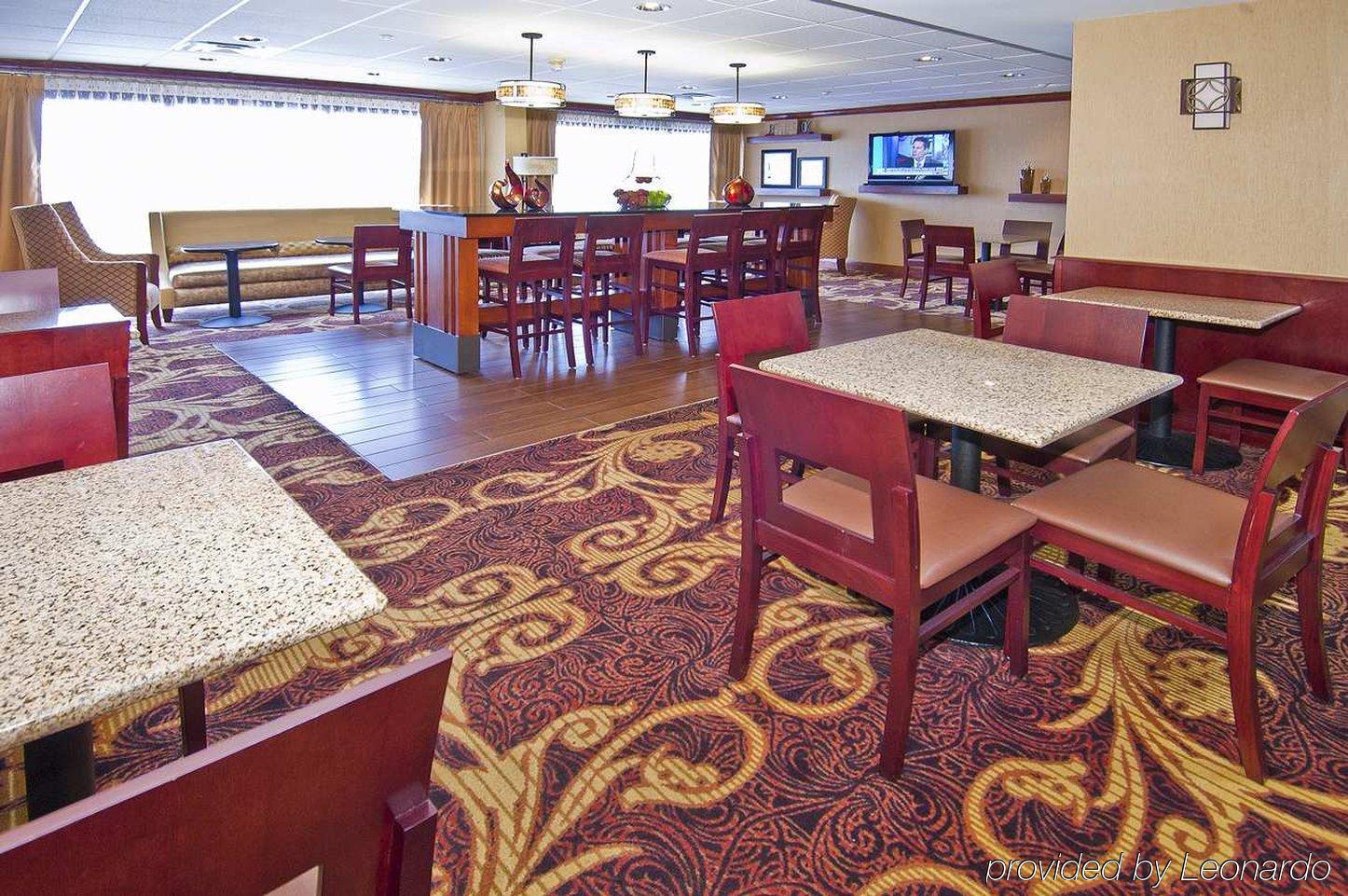 Hampton Inn Corinth Esterno foto